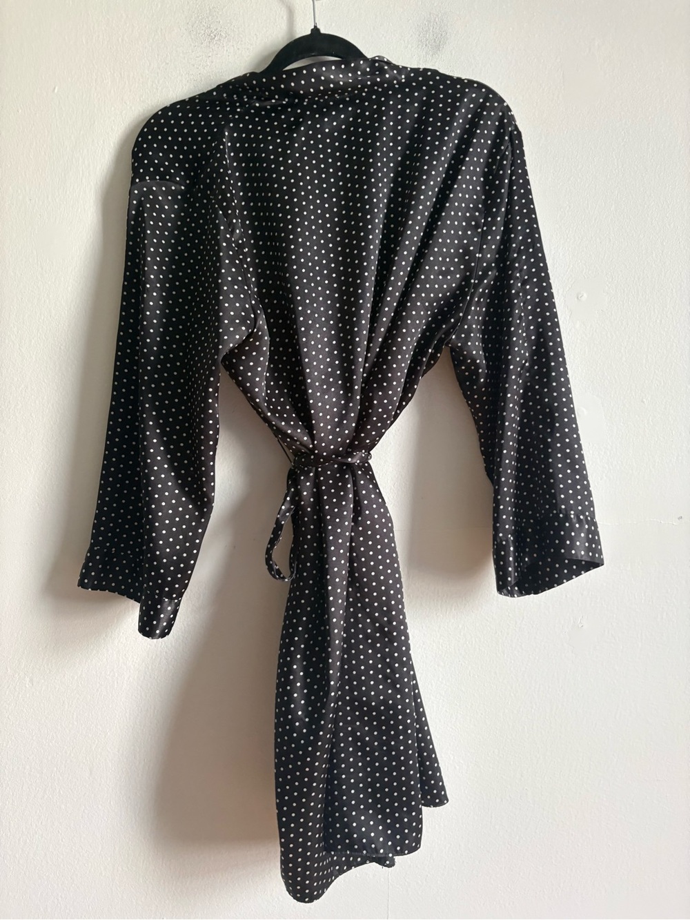La Vie En Rose Sz S-M Black Satin Polka Dots Belted Robe - Picture 6 of 8